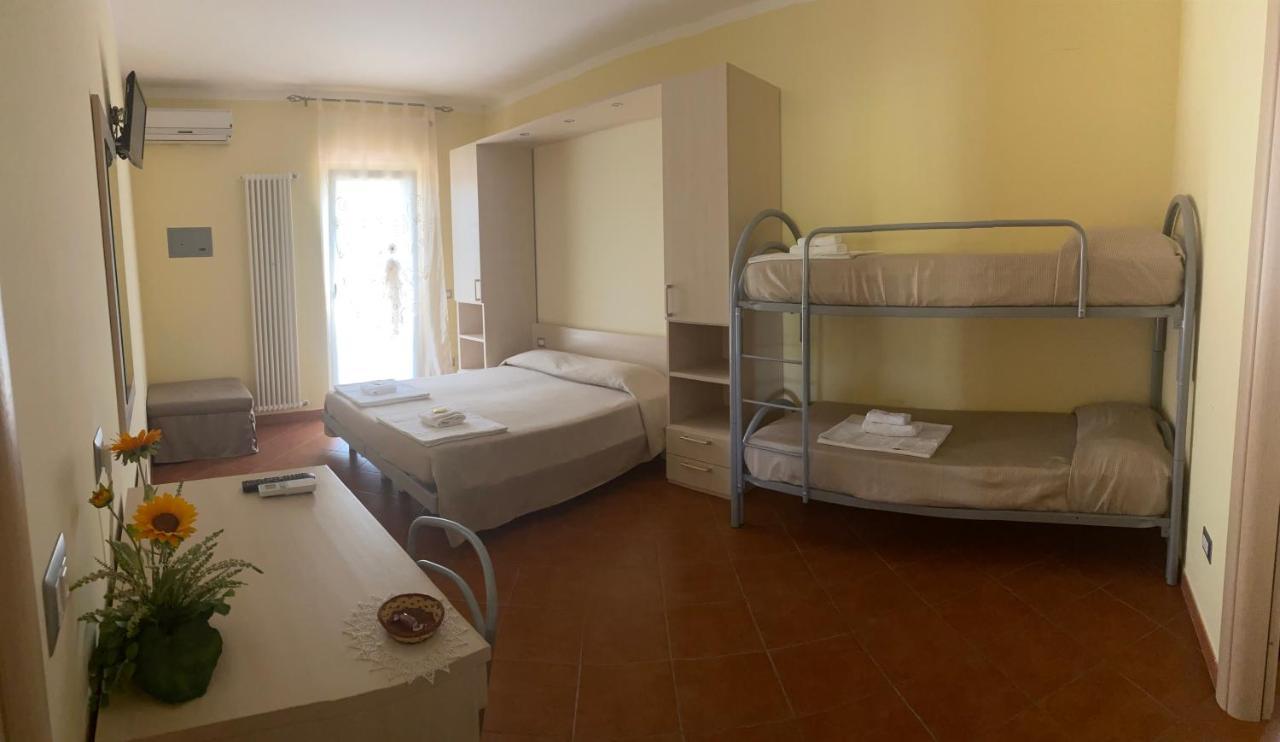 Il Nido Delle Rondini Bed & Breakfast Grottole Exterior photo